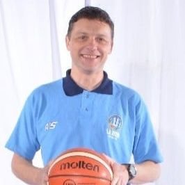 Entrenador Profesional de Baloncesto.                   

                     Un peleador. Pelea.
Club Atlético Huracán 
Club Sportivo Realico