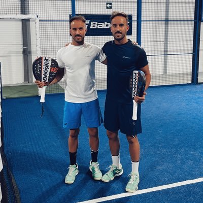 🔺Jugadores de Pádel (Pablo Ibáñez & Alberto Ibáñez) Patrocinadores: @twinsracket - @babolatpadel - @infisport IG: @twinsbrotherspadel