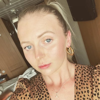 AmyJeffries1's profile picture. 