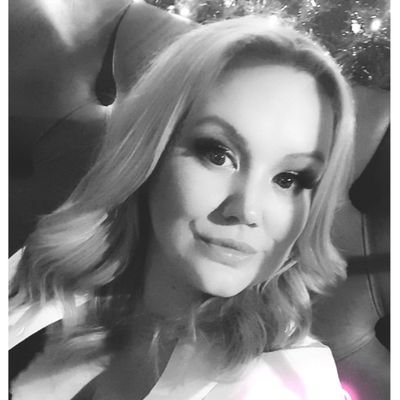 j_d_babes's profile picture. Momma, Wife,Lung Cancer Clinical Nurse Specialist and last but not least ACP Masters student.
Main belief is that pretty hair is a must! my opinions are my own.