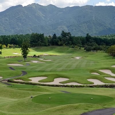 平日の夜は立呑屋さん巡り、週末はゴルフと競馬を楽しむ50代半ばのサラリーマン