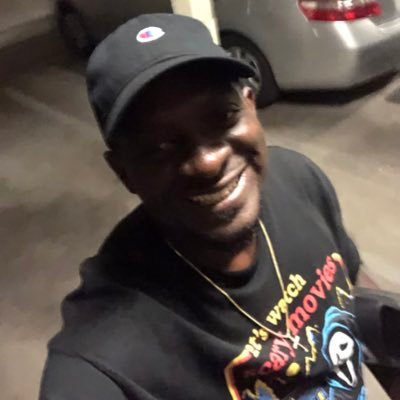 Romey_Romey10's profile picture. love life and live