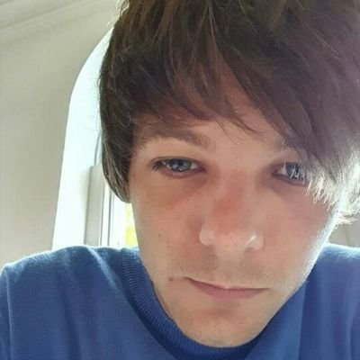 larry is real
ele/dele
o que eu estou fazendo? provaverlmente pensado no louis