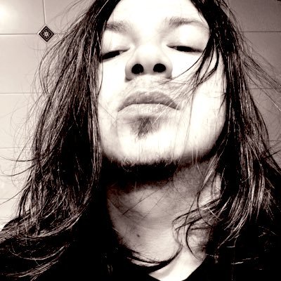 isrrarzsep's profile picture. Dios, familia y patria. Que ama profundamente la patria propia y trabaja y se arriesga por esta.