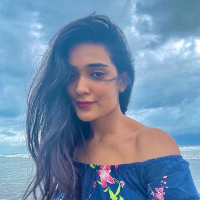PriyankaB_23's profile picture. loyal to memes