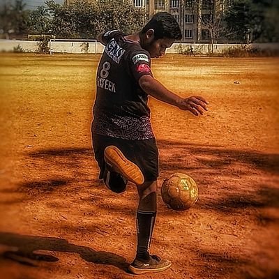 PrAtEeKHiStoRy's profile picture. Student 
Athlete 
Deep interest in HISTORY and FOOTBALL
Youtuber
JUGGERNAUT 💜
#OdishaFC