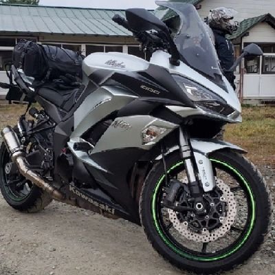 愛車　NINJA1000 

ツーリング仲間が増えたらなーと思ってます！
よろしくお願いします☺