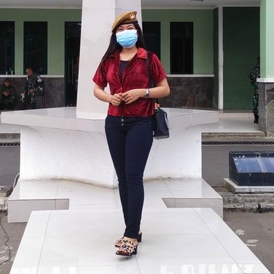 DesiOktaviaSin1's profile picture. Tiada kata seindah doa.
Lakukan apa yang kamu doakan, doakan apa yang kamu lakukan.