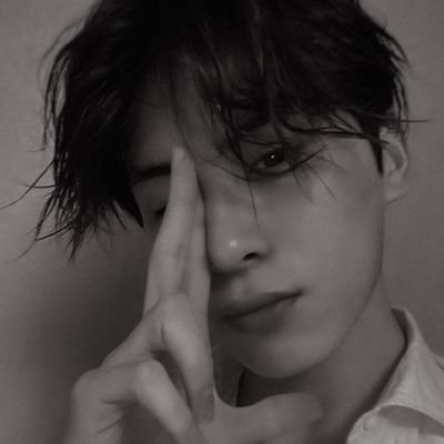 dxmingt's profile picture. 𝐂𝐀 ( 📸 ) ; Young model born in 97, guitar and my dog lover ¡! 𝗦𝗶𝗻𝗴𝗲𝗿 𝗶𝗻 𝗳𝗿𝗲𝗲 𝘁𝗶𝗺𝗲.