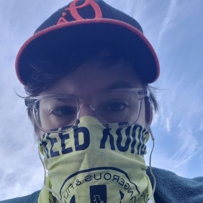 topo_poops's profile picture. I only use this account for art , shit posts and porn