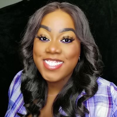 I tweet:
50% Patois 🇯🇲
50% English 🇬🇧
I review PERFUMES on YouTube ❤️
SUBSCRIBE TO MY YOUTUBE CHANNEL 😘