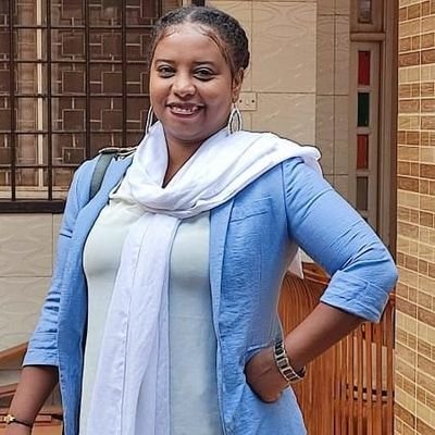 Samia_smsm06's profile picture. وظفني فيك محب.. شاعر يغني غناه.. انا ياوطن منك.. دايراك تكون مني..