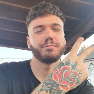 imnotjokingbish's profile picture. sane and sorted