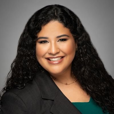 Incoming PGY-1 in Adult Neurology 🧠 | she/her/hers/ella | 🇵🇷🇻🇪 | Focused on health equity, MedEd, research, and Women's health |💃🏽🏞🧘🏽♀️🐶🛫🌎|