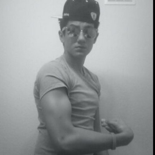 pLayboyRussiAn's profile picture. p.w.w.e like I'm her man but I'm not man you know what i mean lol follow me and i'll follow back