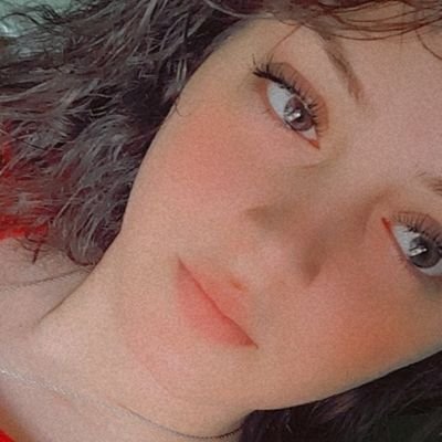 Y69VbosC4hL6Ps7's profile picture. هختفي مره واحدة ومحدش هايعرف عني حاجه 🤌