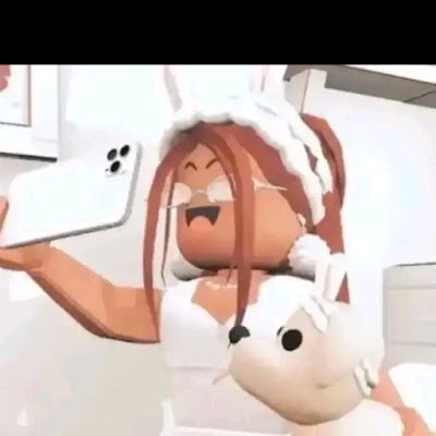 cloudynicole1's profile picture. 