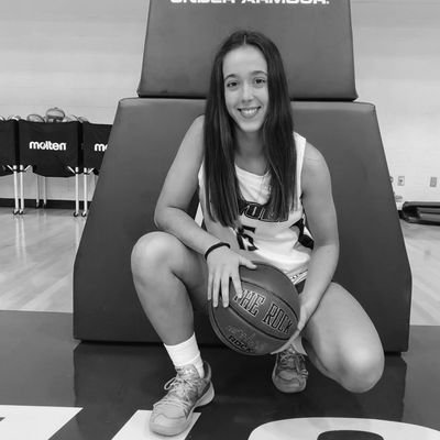 Basketball player U21 #16
@loyolaWBB
Loyola Maryland WBB

 @cbmaresmeboe3v (LF2)5 championships spain U12 U14 U16 6 championships catalonia Non stop. work hard