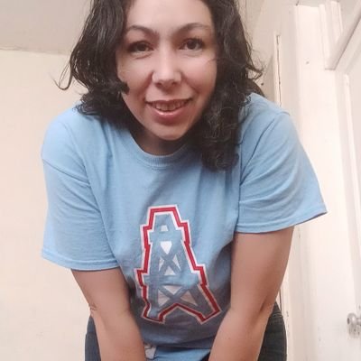cuariqui's profile picture. Lingüista, amante del football americano
 💙Tennessee titans💙, de la encuadernación y las manualidades ;)