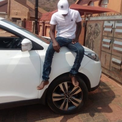 piet_mangena's profile picture. I love people 😍