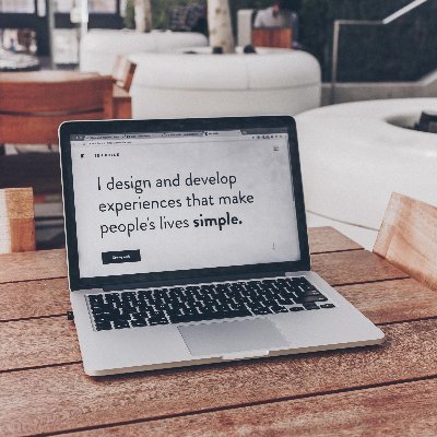 jiaogeiwo's profile picture. I design and develop experiences that make people's lives simple
