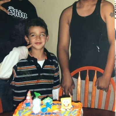 Lizardovvv's profile picture. Hola, vivo creando mí mundo 😊💫💫⛅