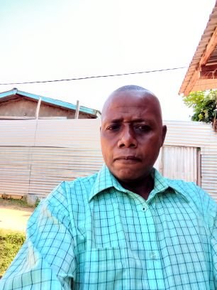 Je suis papa de 55an d'âge et je suis père des enfants 14 en anfant et je suis comitionnaire et commercent
