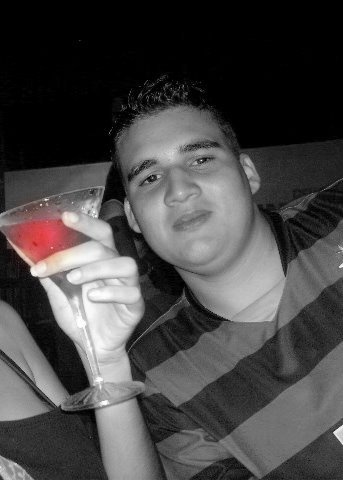 19 anos, Paraibano com orgulho, Flamenguista de coração, estudante de Relações Públicas por vocação!!!