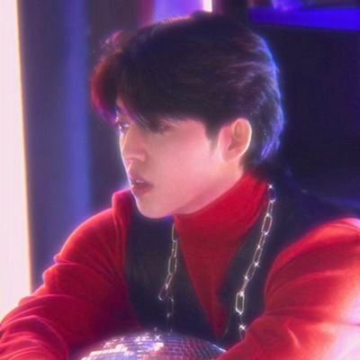 eataejin's profile picture. btsvt ; she/her 20