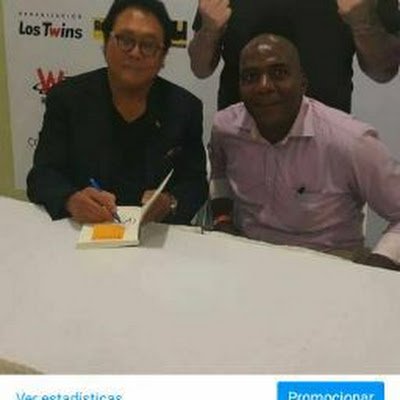 un lider soñador que esta dispuestos transformar el mundo a través d la auto educación interior y exterior d sus lideres