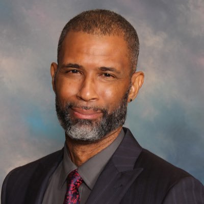 Christian. Hubby. Dad. Howard U Man. Agent Double-O-Soul. NABJ/FPRA winner. Recovering journo. Beacon College Comms Director. Not your other brother Darryl.