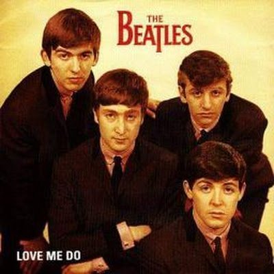 Me llamo José paredes soy fan de The Beatles ,soy afin a John Lennon pero tambien valoro a Paul McCartney y George Harrison, en general soy fan del Rock
