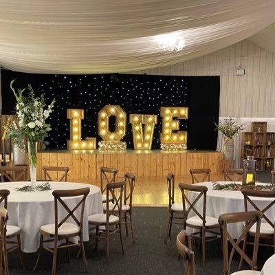 West Yorkshire Wedding & Party venue 💃 🎶 We’ve also been gritting the roads in Kirklees for over 40 years ❄️