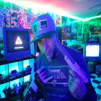 🎮Tatted Up Gamer Dude🕹 (@danielakadee) 's Twitter Profile