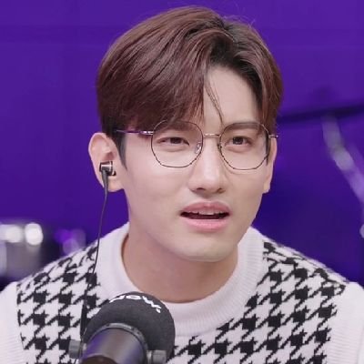 #CHANGMIN: my lord and god jung yunho // dnf if you're a minor/zionist.
she/her;🌈; sometimes nsfw; taylor swift❤️🔥; political & random stuff often