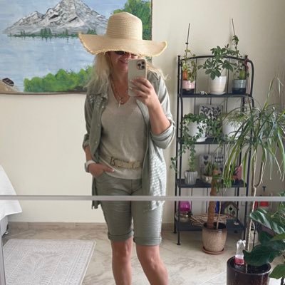 slamil1973's profile picture. 