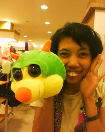 mz_pisgor's profile picture. aku orangnya simpel, gak perlu basa-basi, paling suka makan pisang goreng n makanan gratisan ( dengan tulus hati pastinya^0^). n paling benci asap rokok!!!!^-^.