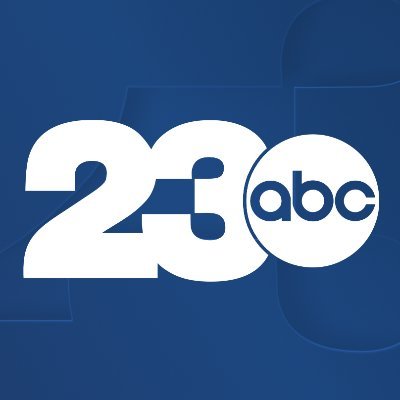 #ConnectingYou with #BreakingNews, #Bakersfield, & #KernNews headlines from https://t.co/3qHg0BuKAR. Got a news tip? Tweet or call us at 661-637-2320