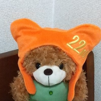 ツイッター始めました。
目的も定まらない中、アカウントだけ作ってる状態です。
とりあえず、お友達増やしたいのでフォローお願いします。
基本的にフォロバします。
たまにしか見ないのでフォロバするのに時間がかかる場合があります。首を長くしてお待ちください。
DMはあまり返さないかもです…