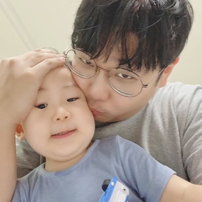 seesun59's profile picture. 멋진 아들과 귀여운 아빠임미다🤦🏻