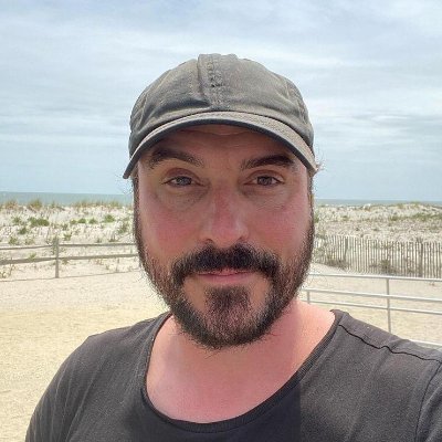 _BenBurnleyBB's profile picture. Official Twitter page of Benjamin J. Burnley/Breaking Benjamin....