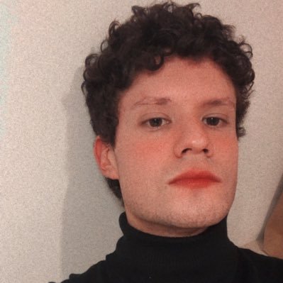 YunYunYin's profile picture. be kind💜