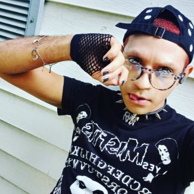 axlovex3's profile picture. I love 💘