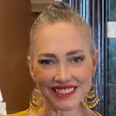 PamelaE28888080's profile picture. Wife, Mom, Artist