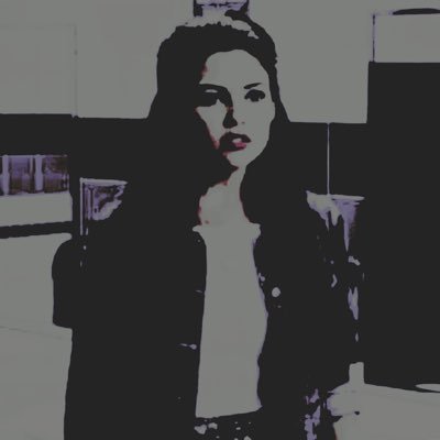 There's a dream in my soul a fire that's deep inside me there’s a me no one knows waiting to be set free. / filter credit @editsandsuch