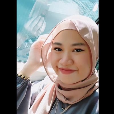 Titinanggraiini's profile picture. hidup itu harus penuh percaya diri👍