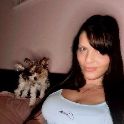 Angela73087274's profile picture. 