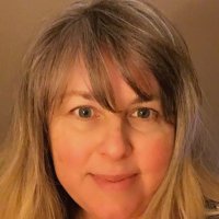 Christine (@steenievee) 's Twitter Profile