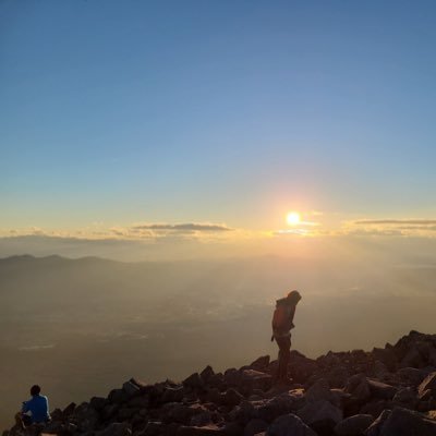 ⛰山重視アカウント⛰ 山梨が好き。登山が好きというより山にいる事が好き。八ヶ岳界隈と奥秩父界隈が大好き。特に甲武信界隈が好き。烏龍茶とおビールが好き。明るい森林限界もいいけど明るい樹林帯も好き。シーズーが大好き。HSS型HSPらしい。#奥秩父を愛したい派 #シーズー