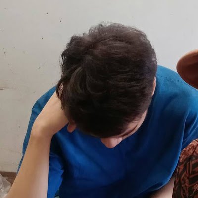 newtonn444's profile picture. Reversed
